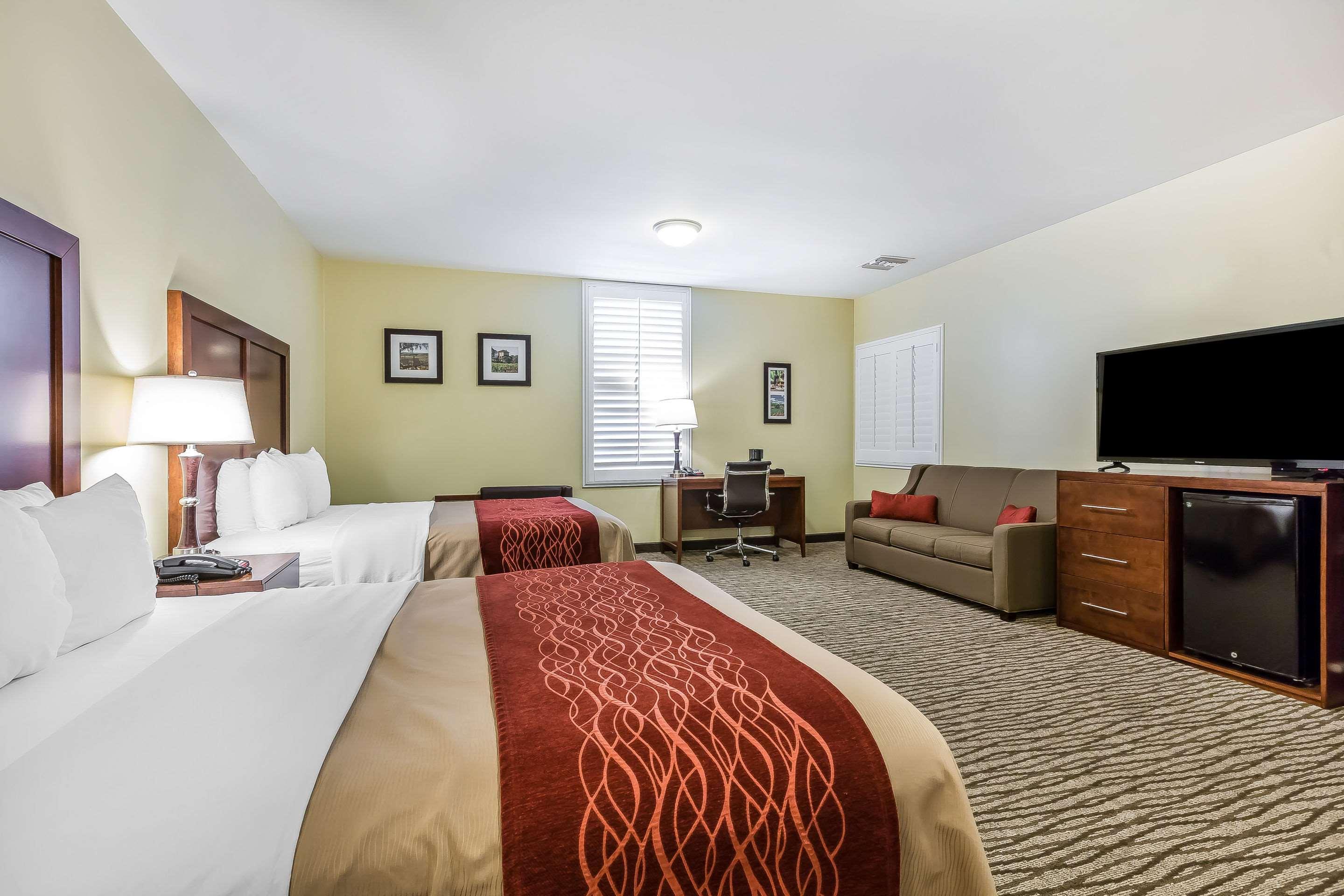 Comfort Near Fairplex 3*