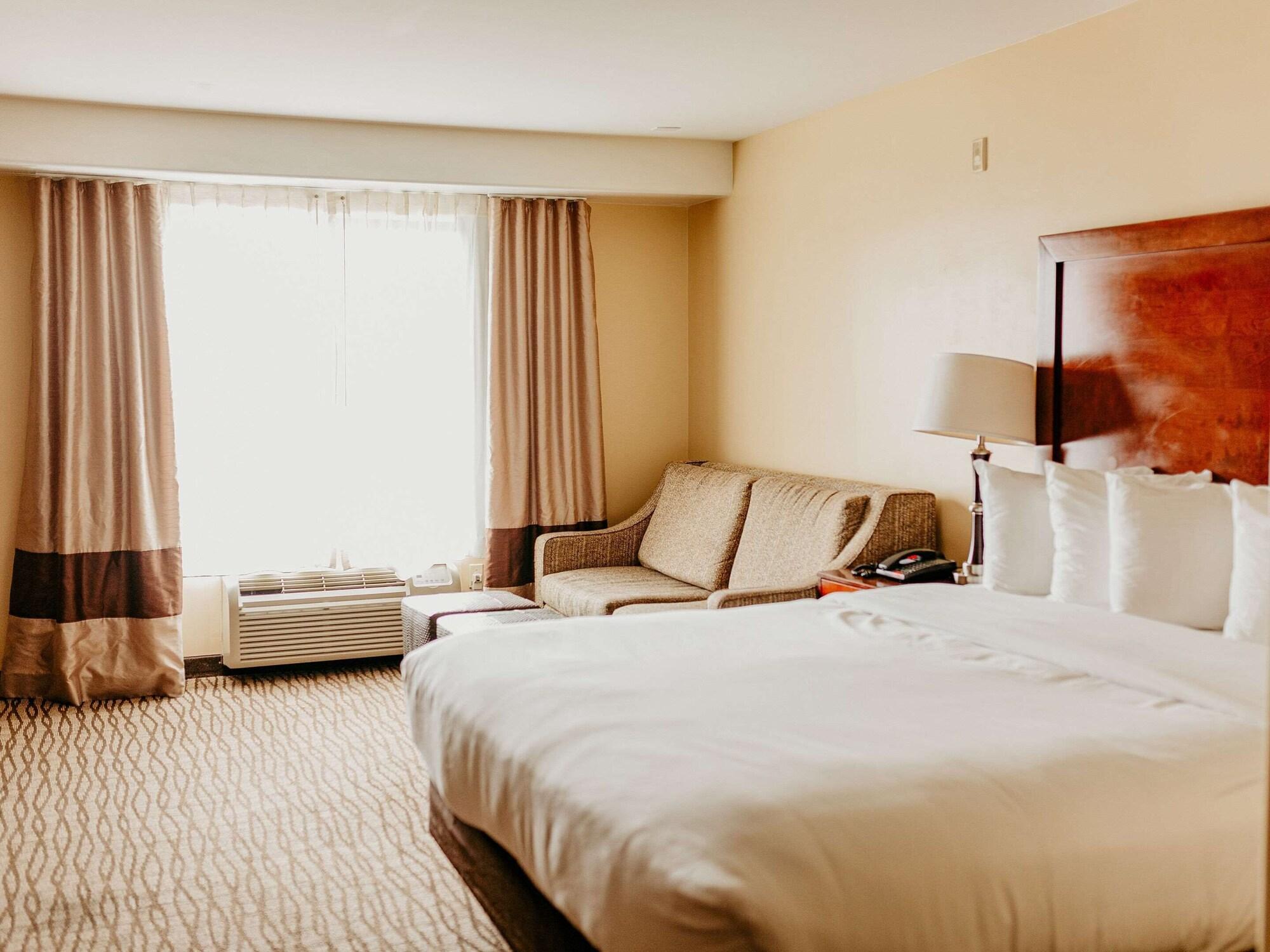 Comfort Near Fairplex Estalagem 3*